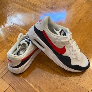 Brand new Nike shoes for man